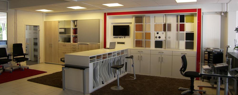 Designwerkstatt und Musterschrankwand
